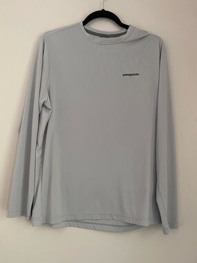 Patagonia Men's Long-Sleeved Cool Daily Graphic Shirt medium
